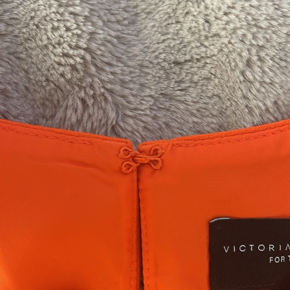 Victoria Beckham for Target Orange/white scalloped tank sz M - Picture 5 of 7